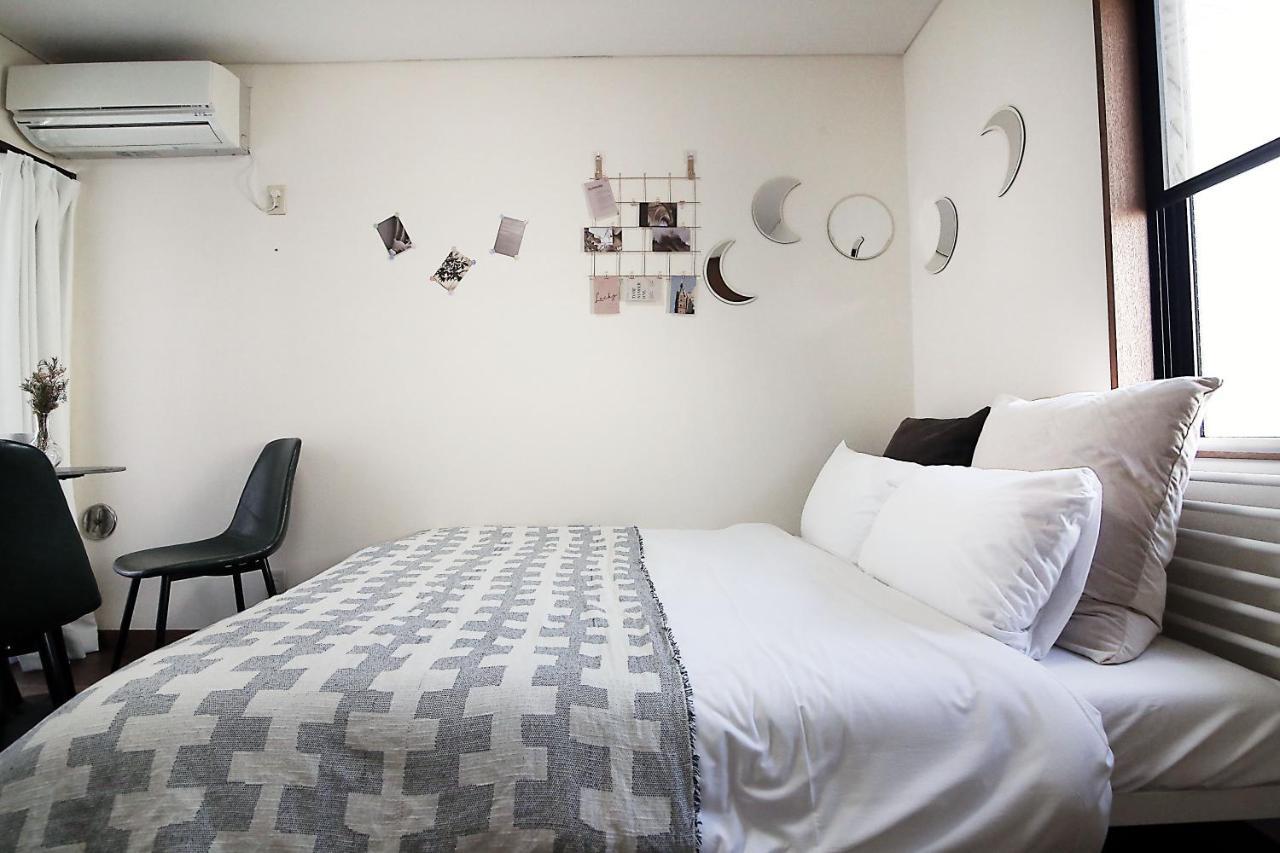 Sunrise Apartment Токио Екстериор снимка